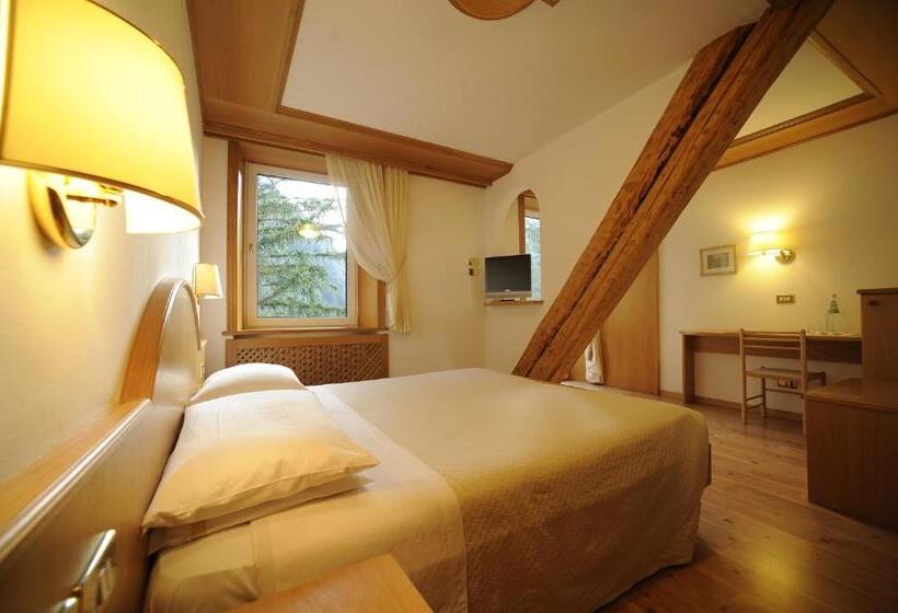 חדר קומפורט לשלושה, Vioz