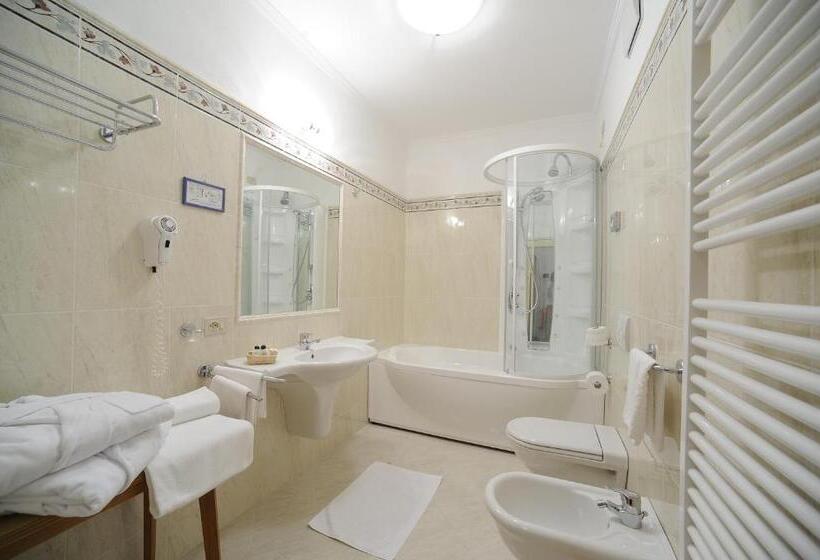 חדר משפחתי נוף להרים, Vioz