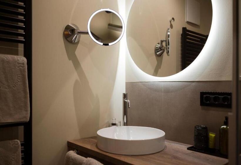 带阳台套房, Viertler