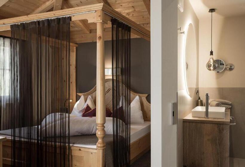 带阳台套房, Viertler