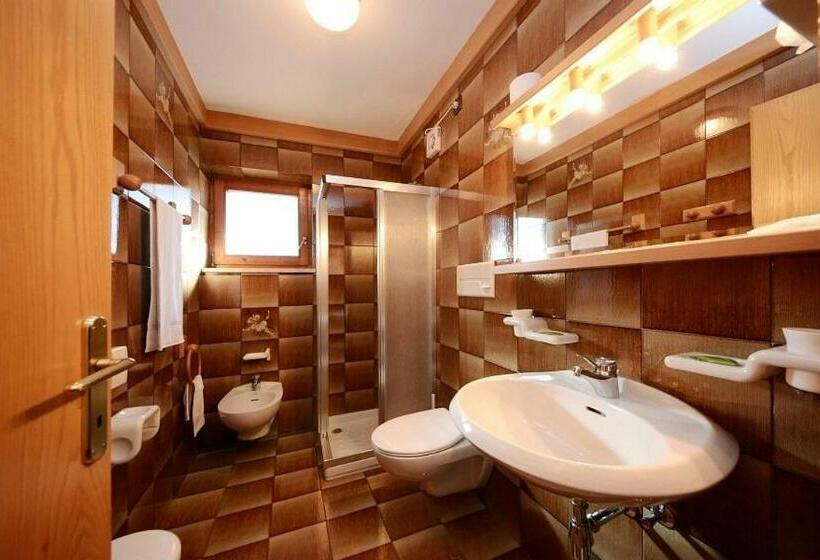 סוויטה עם מרפסת, Post Hotel Moena