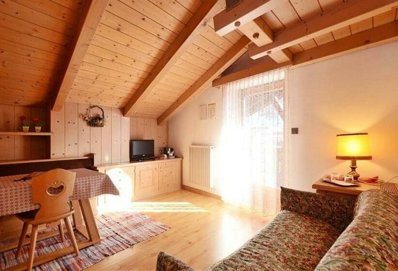 סוויטה עם מרפסת, Post Hotel Moena