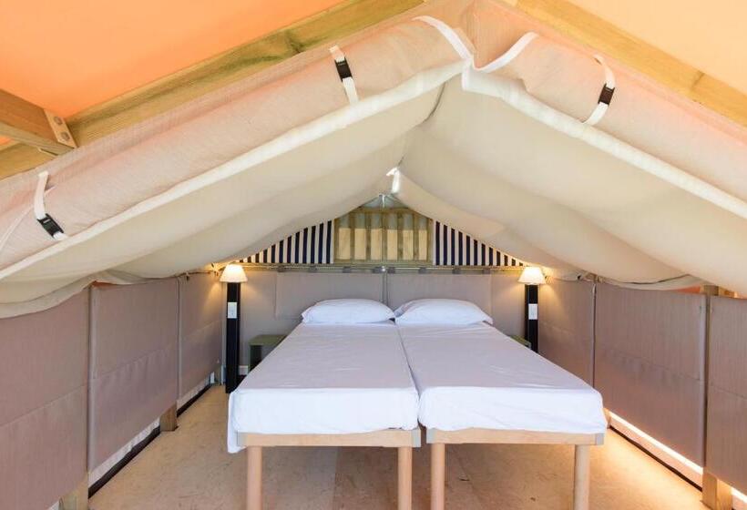 كوخ قياسي, Ca' Pasquali Village