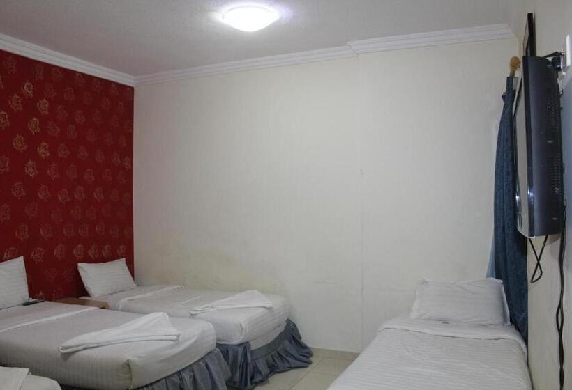 Семейный Номер, فندق زمازم