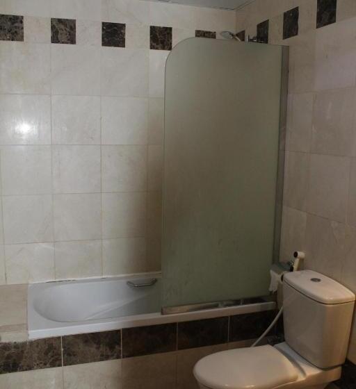 Семейный Номер, فندق زمازم