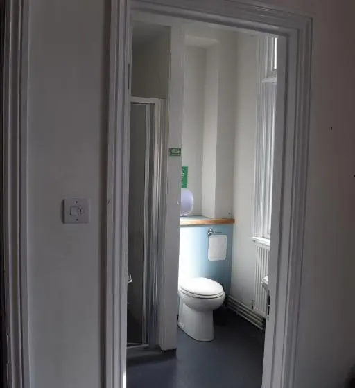 スタンダード４人部屋, Kington Accommodation