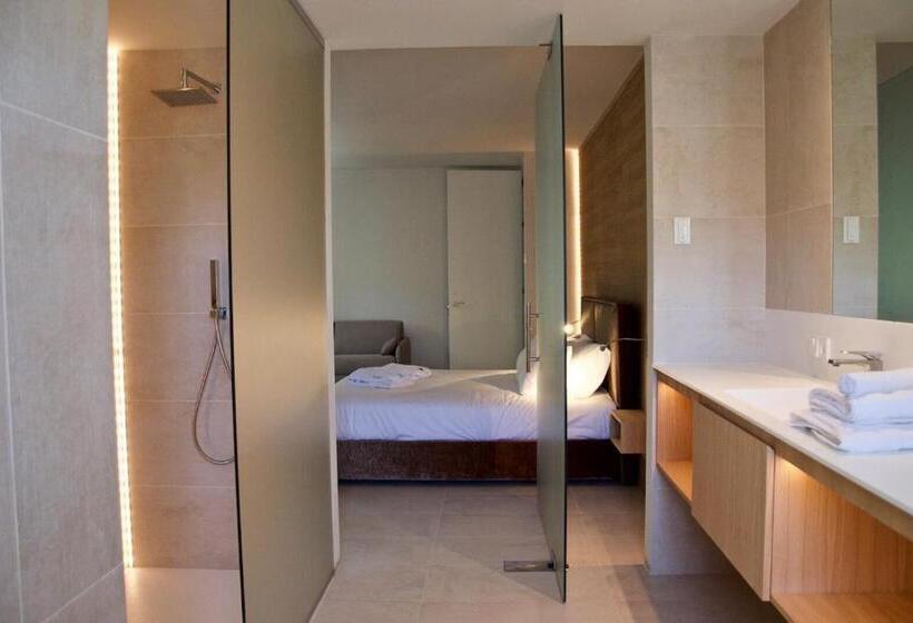 اتاق لوکس با تخت بزرگ, Casa Tess Boutique