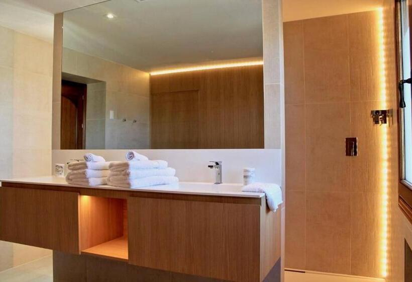 اتاق سوپریور چهار تخته, Casa Tess Boutique