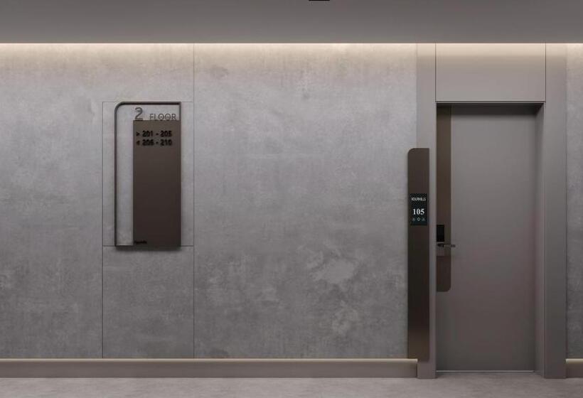 اتاق استاندارد, Four Hills