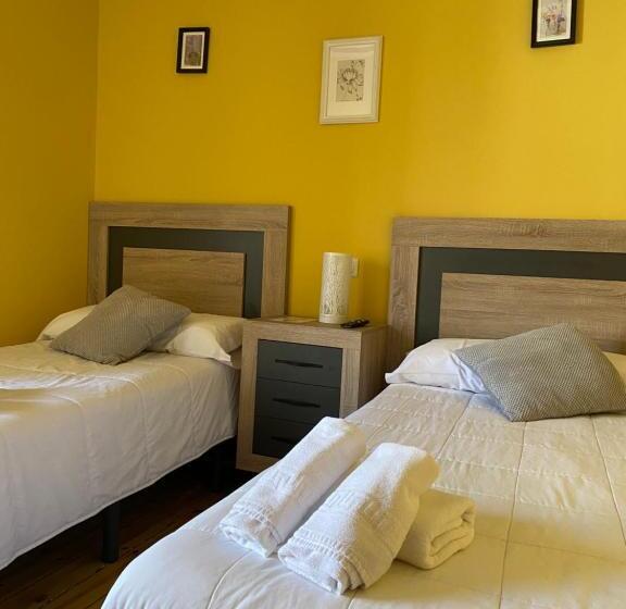 חדר סטנדרט, Restaurante Agapio De Tresniño