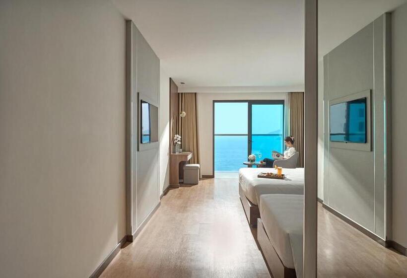 اتاق لوکس با چشمانداز دریا, Panama Nha Trang