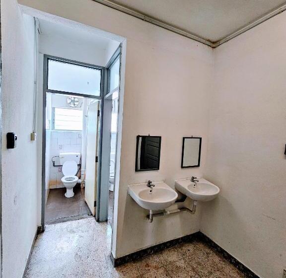 חדר סטנדרט עם מרפסת, Panchor 6 Hostel