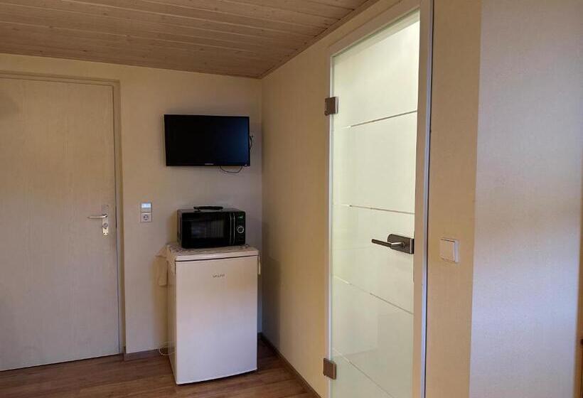 Standard Egyágyas Szoba, Pension Schramm