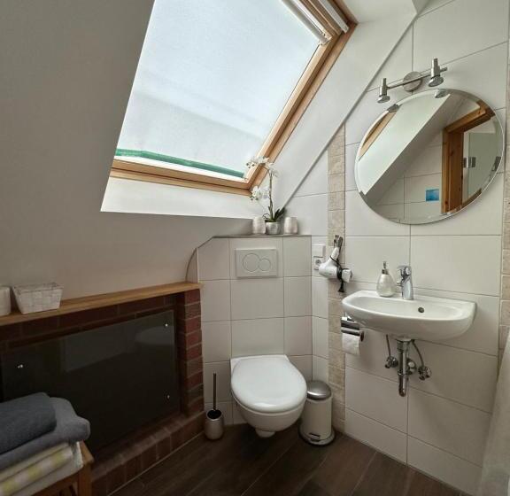 Négyágyas Standard Szoba, Pension Schramm