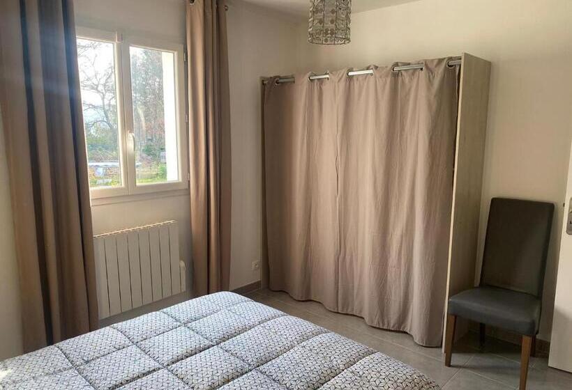 חדר סטנדרט נוף לגינה, Chez Sylvain