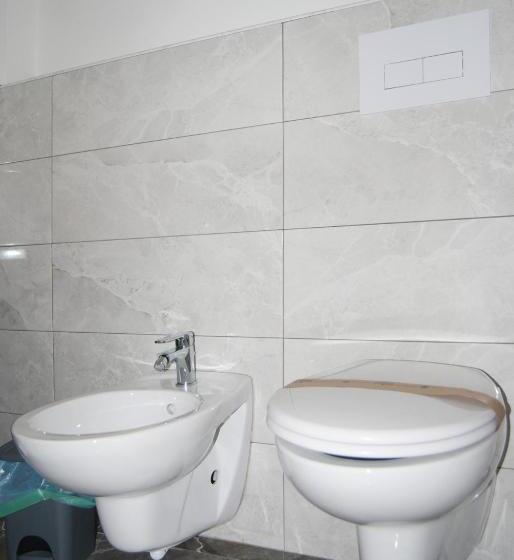 اتاق لوکس یک تخته, Le Sere