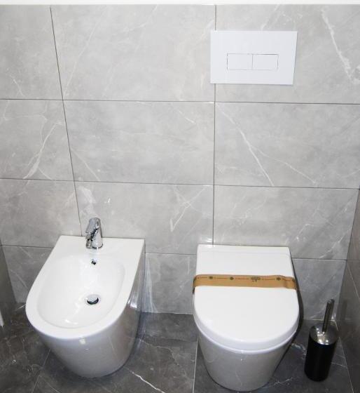 اتاق لوکس سه تخته, Le Sere