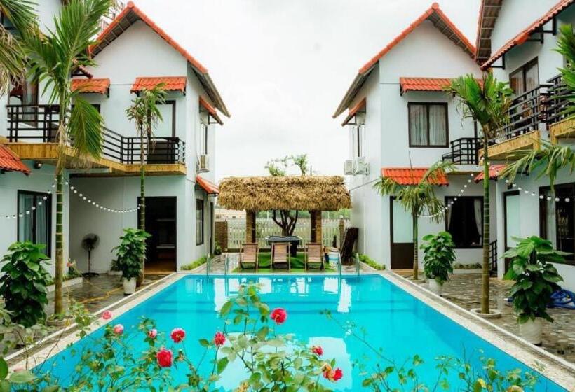 اتاق استاندارد با چشم‌انداز استخر, The Pineapple House