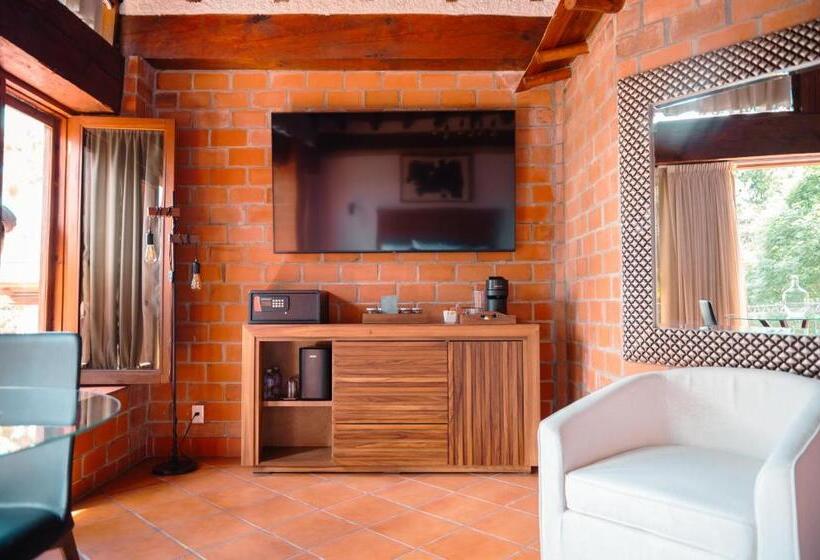 豪华套房, Botaniq Hotel Boutique