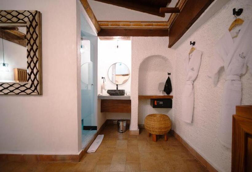 标准工作室, Botaniq Hotel Boutique