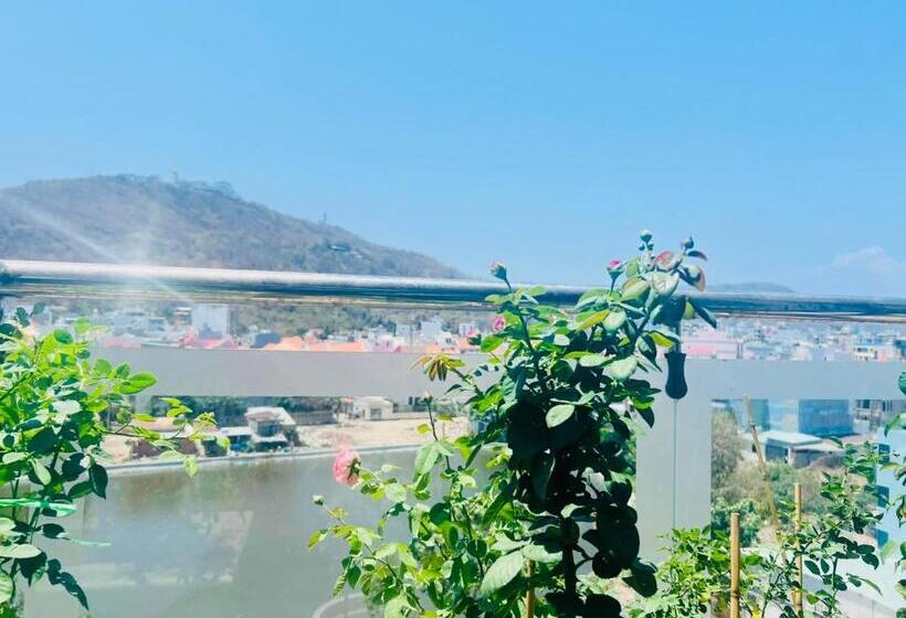 سوئیت با بالکن, An S Home Hotel Vũng Tàu