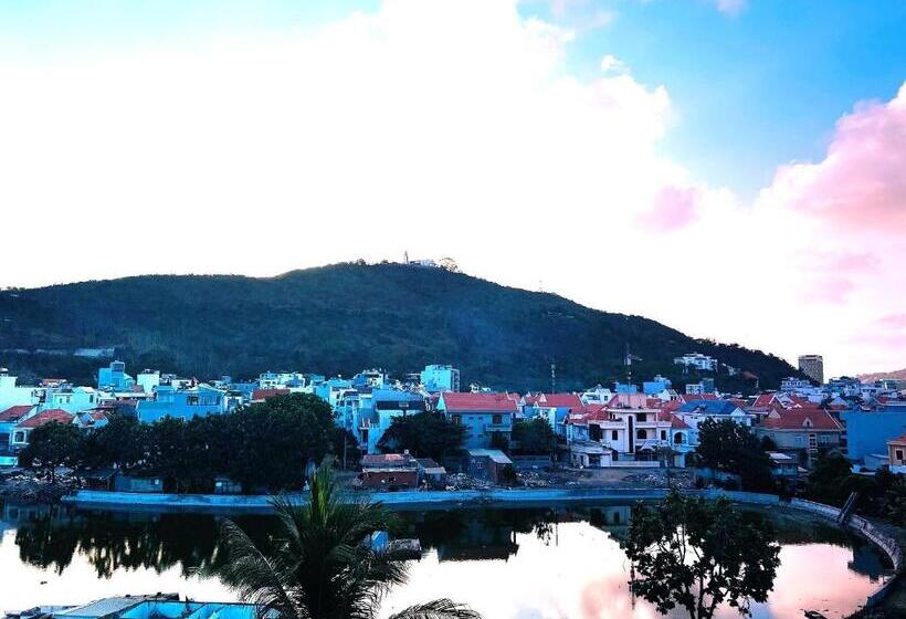 Deluxe Suite King Bed, An S Home Hotel Vũng Tàu