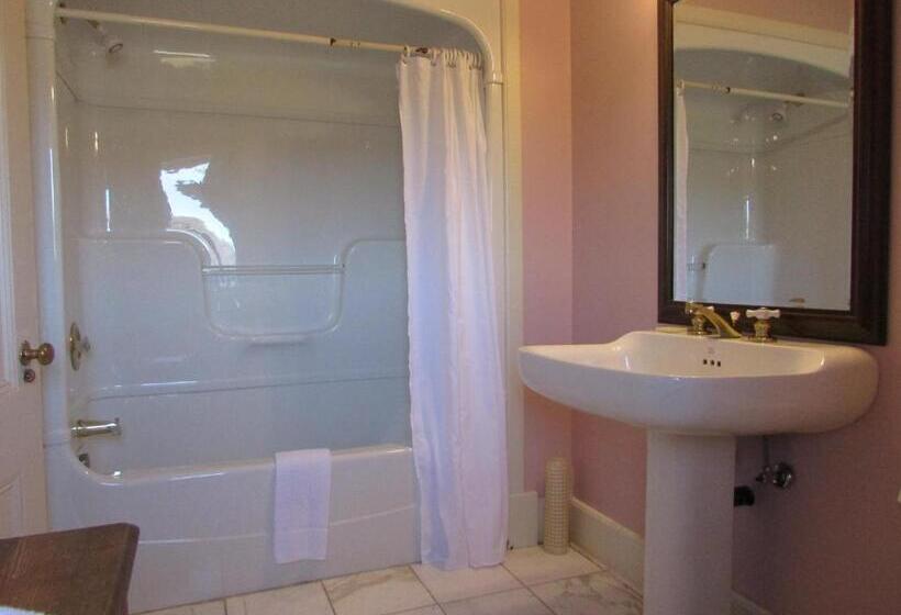 غرفة قياسية, Marathon