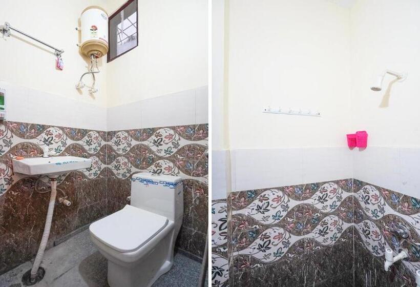 Трехместный Номер Классика, Oyo S S Guest House