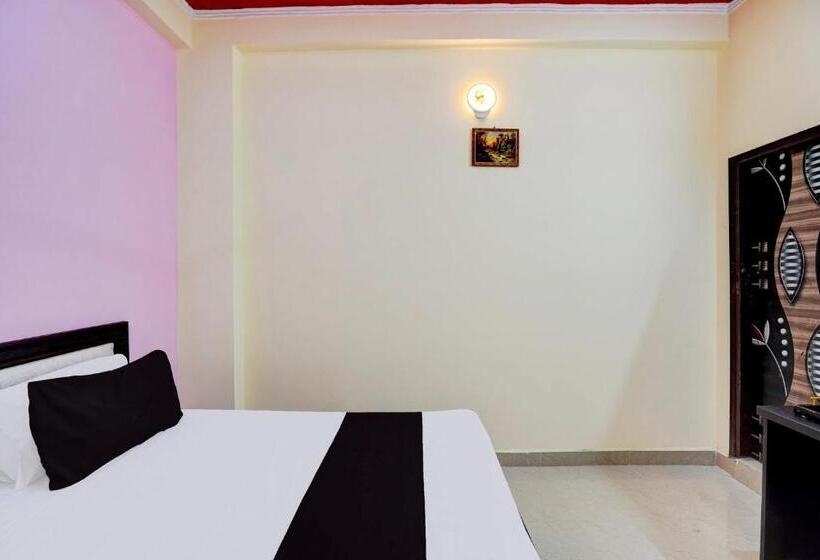 Трехместный Номер Классика, Oyo S S Guest House