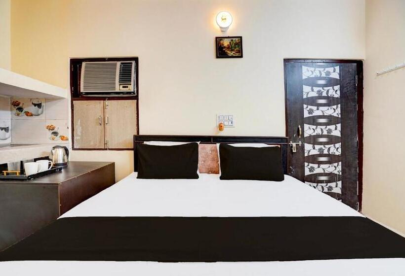 Трехместный Номер Классика, Oyo S S Guest House