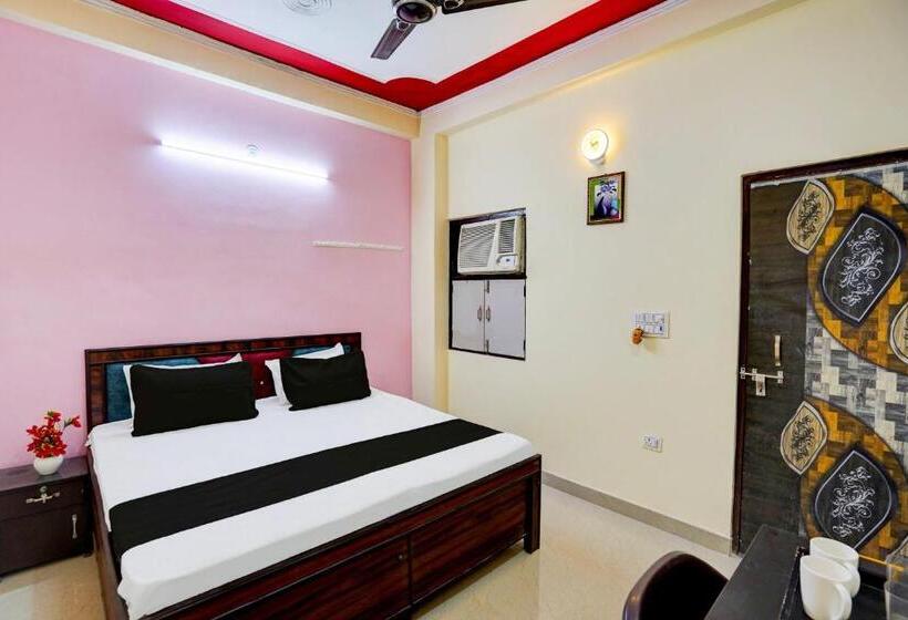 Трехместный Номер Классика, Oyo S S Guest House
