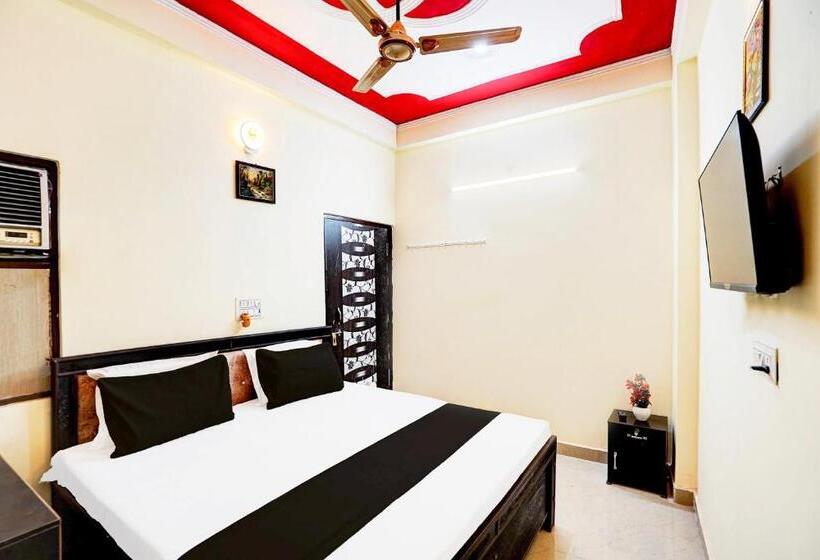 Трехместный Номер Классика, Oyo S S Guest House