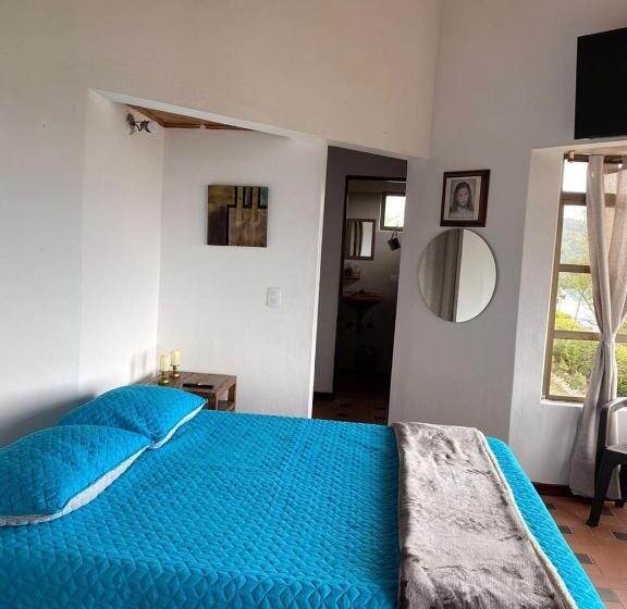 חדר דלוקס, Suitegold Rocksglampings