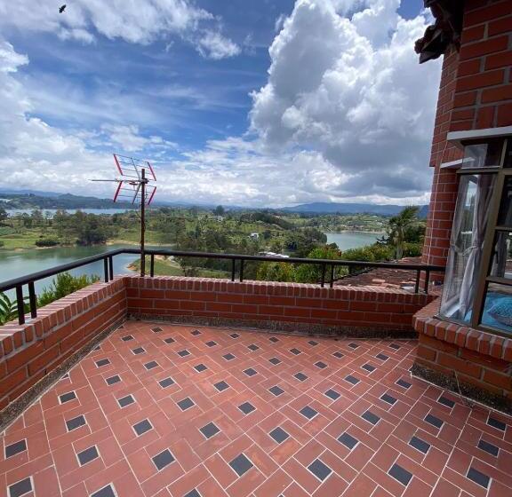 חדר דלוקס, Suitegold Rocksglampings