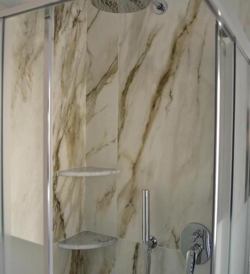 اتاق سوپریور, Dion Guest House