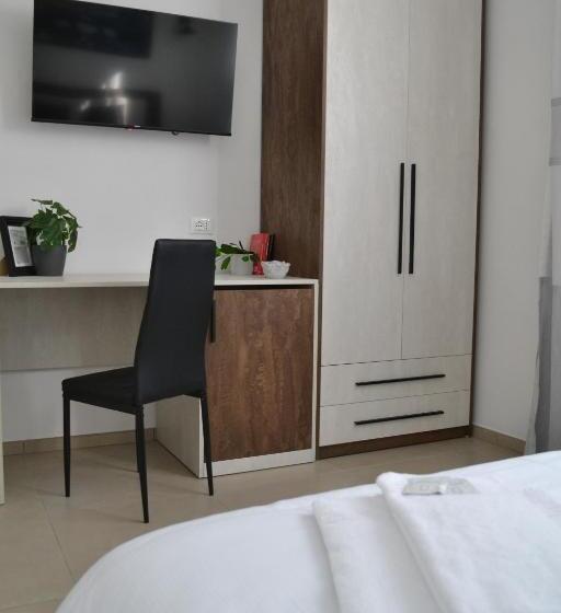 اتاق استاندارد, Dion Guest House