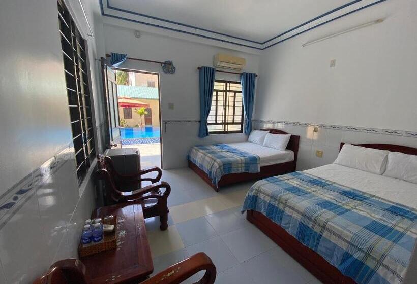 اتاق استاندارد چهارنفره با چشمانداز باغ, Hoa Biển Guest House