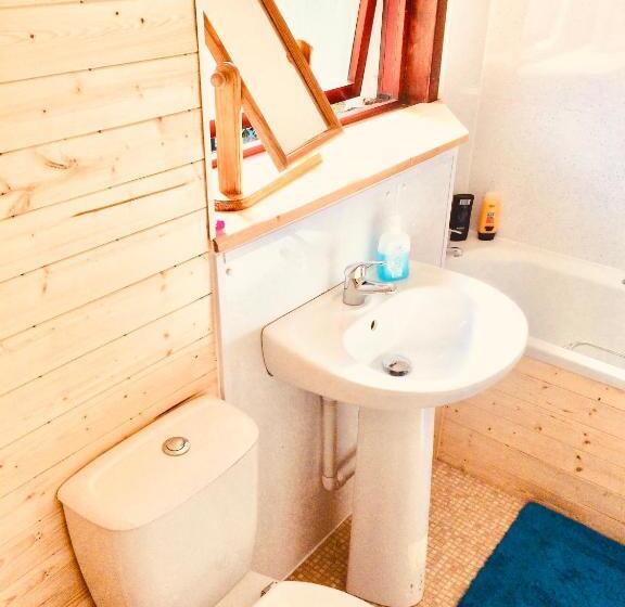 غرفة قياسية فردية, Inverthorn House