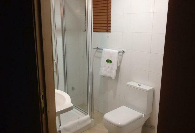 اتاق استاندارد, Adis Hotels Ibadan