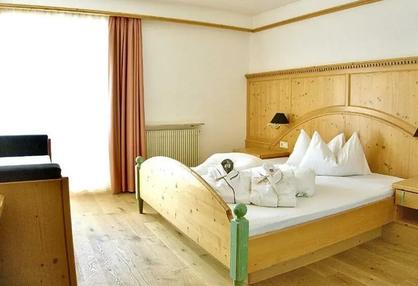 Standard-huone, Adlernest