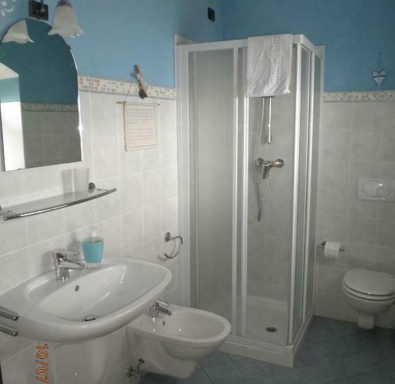 غرفة قياسية ثلاثية, B&b Al Ghiro