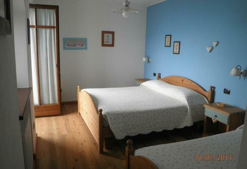 غرفة قياسية ثلاثية, B&b Al Ghiro