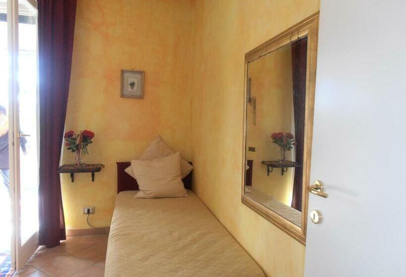 Номер Стандарт, B&b Amici Miei