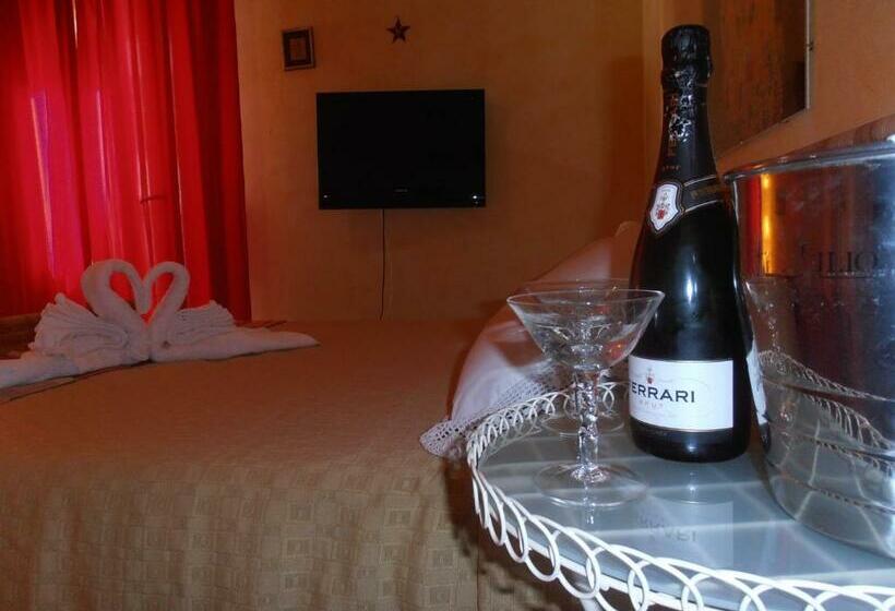 חדר דלוקס לשלושה, B&b Amici Miei