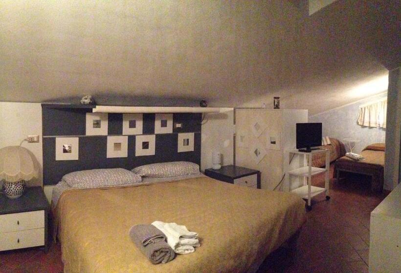 חדר סטנדרט לארבעה, B&b Amici Miei