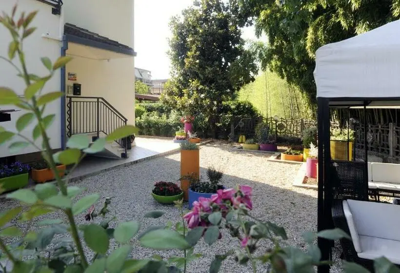 Standard Kolmen Hengen Huone, Affittacamere Stazione Valmontone