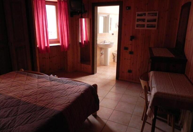 스탠다드 트리플 룸, Le Vieux Rascard Chambres D Hotes