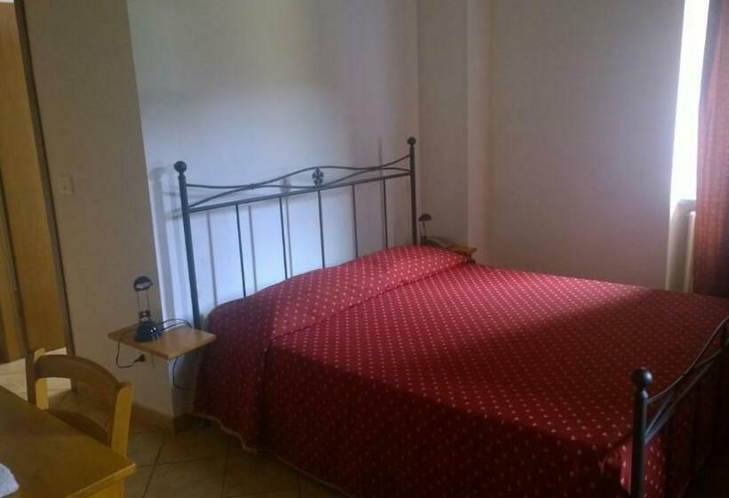 غرفة قياسية حمام مشترك, Locanda Nonno Puin