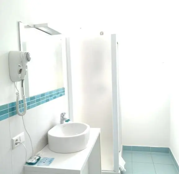 Standard Yhden Hengen Huone, Magnolia Room & Breakfast