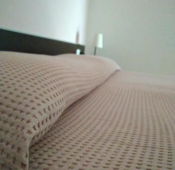 Standard Yhden Hengen Huone, Magnolia Room & Breakfast